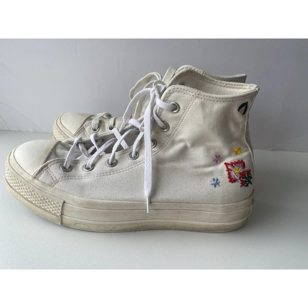 Converse Chuck Taylor All Star Lift Platform Sz 7.5 Embroidered Floral Ltd Ed